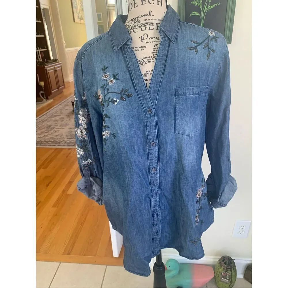 NWT Vintage America Denim Roll Tab Sleeve Shirt Embroidered Beaded Flowers